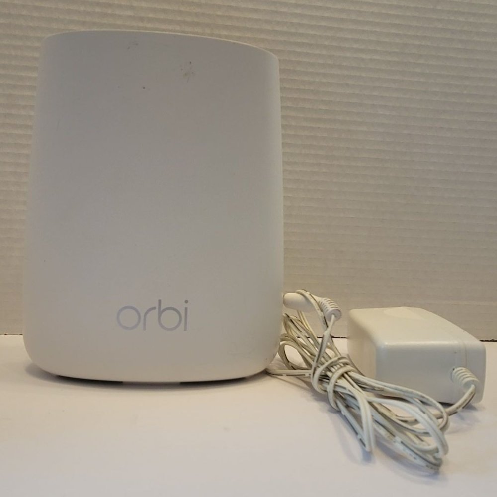 NEATGEAR Orbi Router RBR20 with Power Cord, Pre-Owned